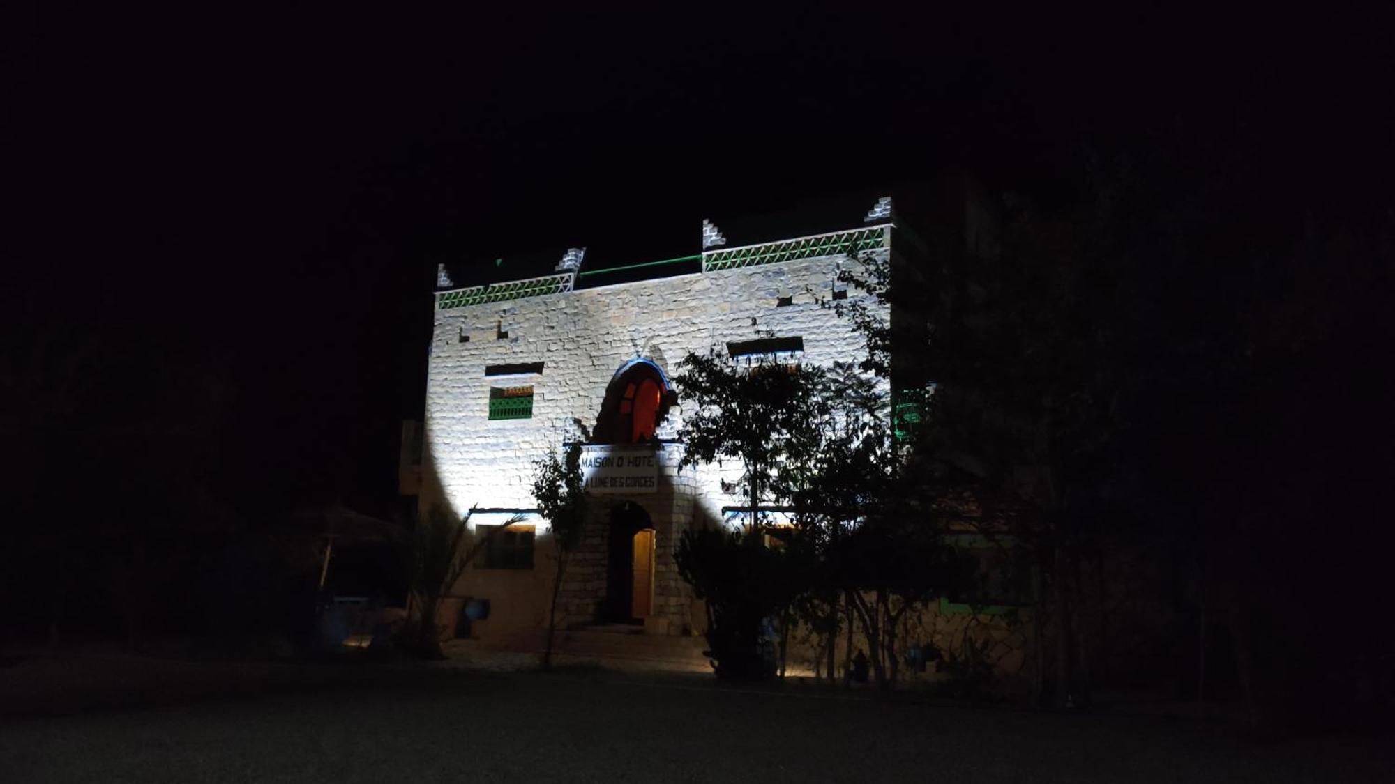Maison La Lune Des Gorges 廷吉尔 外观 照片